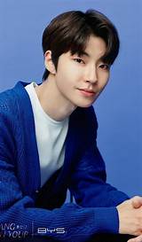 Hwang Inyoup: a Rising Star in the Entertainment Industry